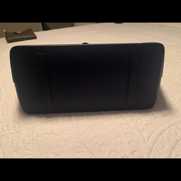 Kate Spade Large Tote - Picture 3 of 4